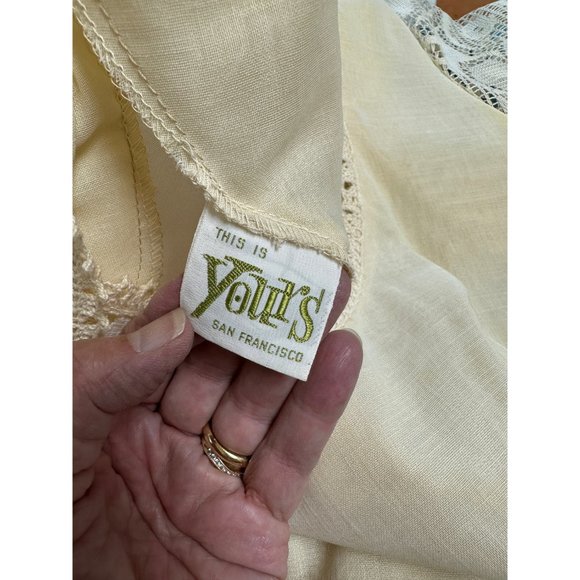 1970s ivory maxi prairie dress with lace flutter sleeves and peplum Size S - Picture 7 of 7